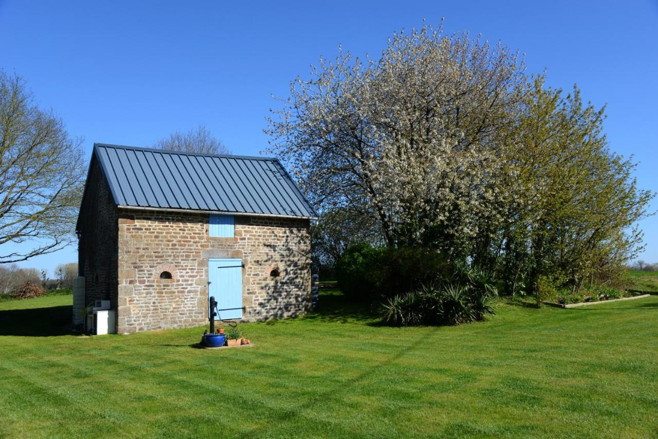 Vila La Martiniere Saint-Aubin-Fosse-Louvain Exteriér fotografie