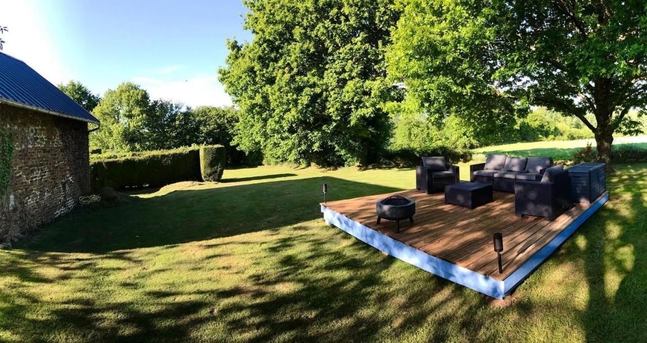 Vila La Martiniere Saint-Aubin-Fosse-Louvain Exteriér fotografie